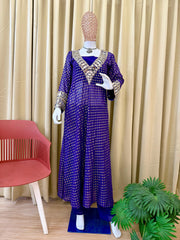 Chic Kurta Set with Intricate Detailing