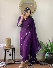 Graceful purple kurta outfit with embroidery and chiffon dupatta