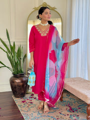Festive-ready kurta pant set with statement dupatta and embroidery