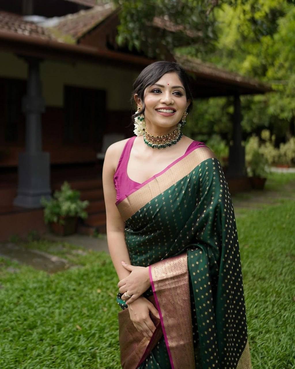 Elegant Green Banarasi Silk Saree with Golden Zari Work