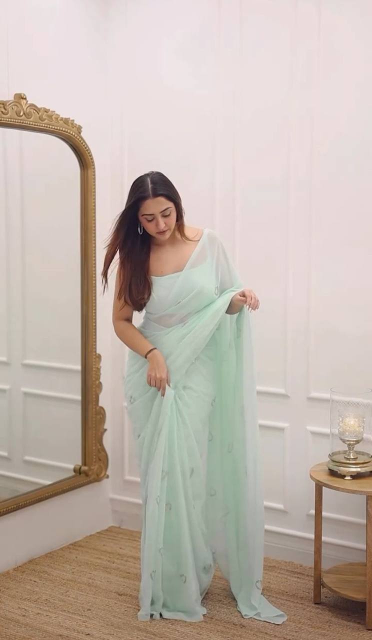 Georgette Saree with Hearts.